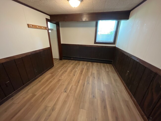 411 Paunack Pl-Unit -1 in Madison, WI - Foto de edificio - Building Photo