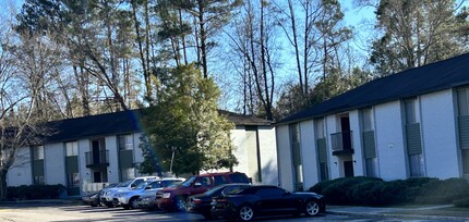 Tanglewood in Columbia, SC - Foto de edificio - Building Photo