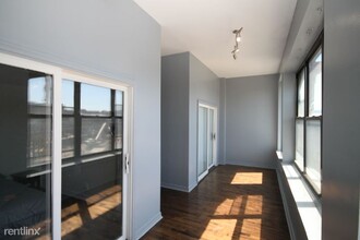 3345 N Clark St in Chicago, IL - Building Photo - Building Photo