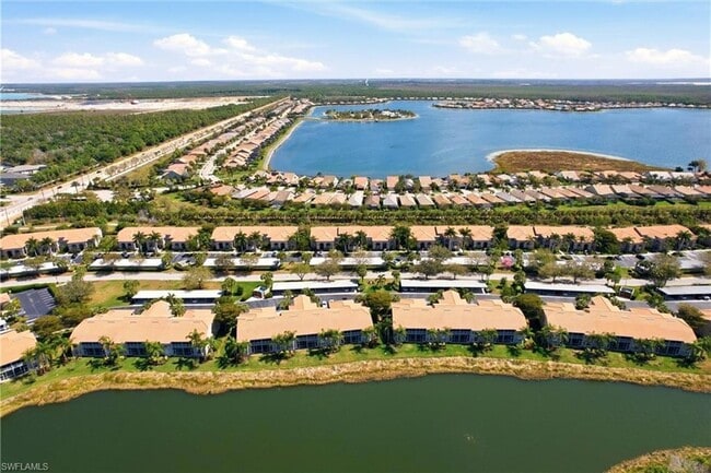 19991 Barletta Ln in Estero, FL - Foto de edificio - Building Photo