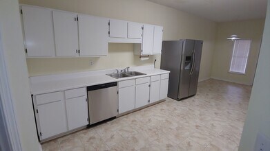 3320 Kensington Ct in Tuscaloosa, AL - Building Photo - Building Photo