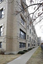 7742 S South Shore Dr in Chicago, IL - Building Photo - Building Photo