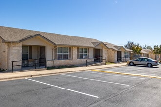 TownePark Fredericksburg in Fredericksburg, TX - Building Photo - Building Photo