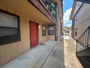 723 N Vinita Ave in Tahlequah, OK - Building Photo - Building Photo