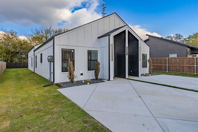 2111 Wright St in Greenville, TX - Building Photo - Building Photo