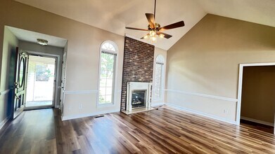 159 Starboard Bay in Sanford, NC - Building Photo - Building Photo