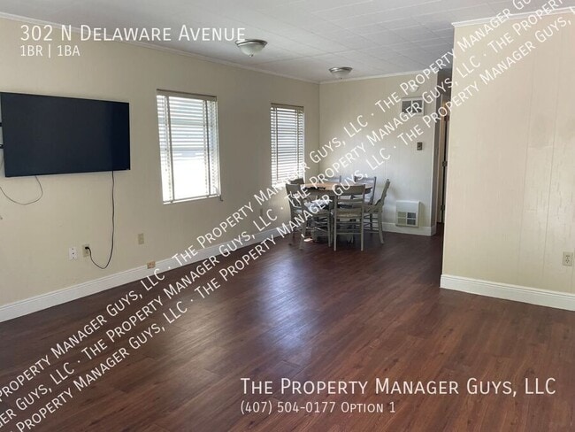 302 N Delaware Ave in DeLand, FL - Building Photo - Building Photo