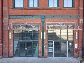 635 W Lakeside Ave, Unit 100 A1 in Cleveland, OH - Building Photo