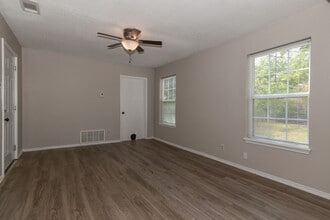 1103 Pecan Ave in Greenville, TX - Foto de edificio - Building Photo