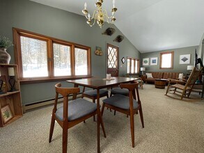 9 Winhall Hollow Rd in Winhall, VT - Building Photo - Building Photo