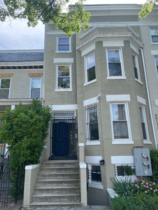 2715 11th St NW, Unit 1 in Washington, DC - Building Photo - Building Photo