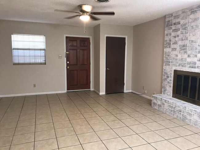 4117 N Grimes St in Hobbs, NM - Building Photo - Building Photo