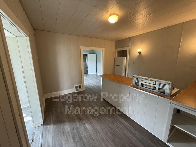 property at 209 N Main St