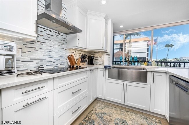 2900 Gulf Shore Blvd N in Naples, FL - Building Photo - Building Photo