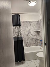 351 Del Verde Cir in Sacramento, CA - Building Photo - Building Photo