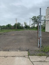 9392 Mack Ave in Detroit, MI - Building Photo - Building Photo