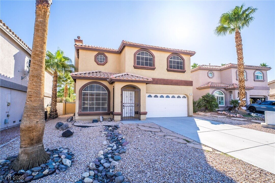 36 Lovelady Ct in Henderson, NV - Building Photo
