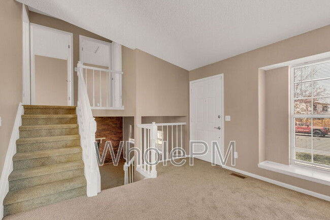 4321 S Ceylon Way in Aurora, CO - Building Photo - Building Photo