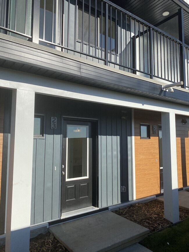 850 Secord Blvd NW in Edmonton, AB - Building Photo - Building Photo