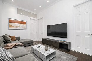 328 E 4th St, Unit 1A in New York, NY - Building Photo
