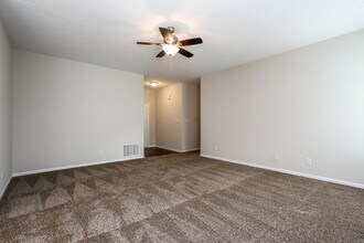 5660 Dollar Forge Dr in Indianapolis, IN - Building Photo - Building Photo