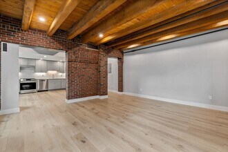 96 Fulton St, Unit 4 in Boston, MA - Building Photo - Building Photo