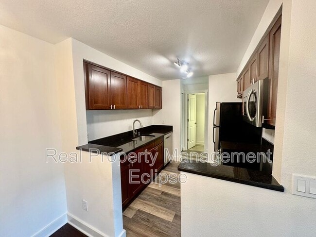 15821 Leary Wy in Redmond, WA - Building Photo - Building Photo