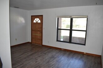 5222 shirley ave in Jacksonville, FL - Foto de edificio - Building Photo