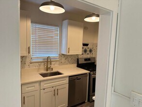 611 El Vedado in West Palm Beach, FL - Foto de edificio - Building Photo