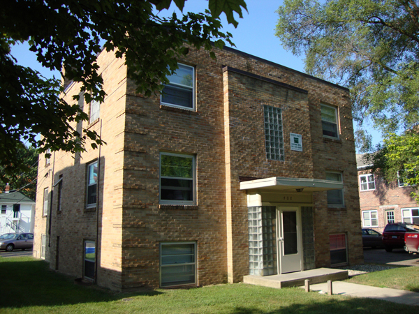 408 Ann Street Studios in East Lansing, MI - Foto de edificio