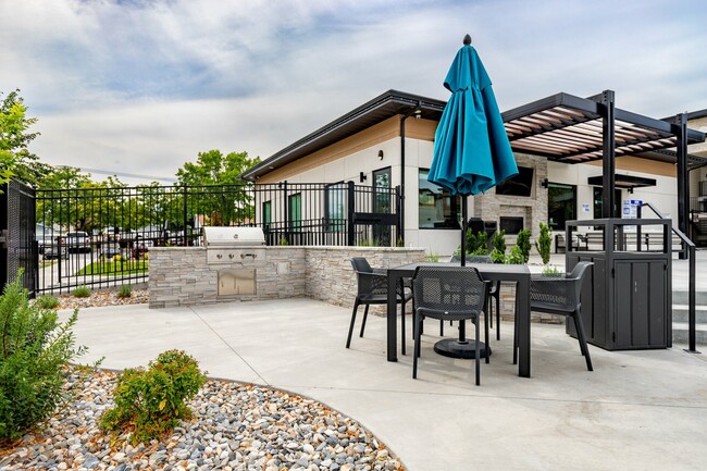 Carrington Square in Salt Lake City, UT - Building Photo - Building Photo