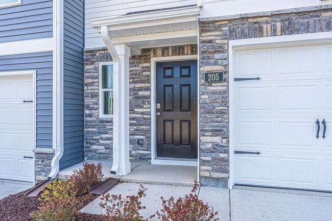 205 1st St in Aberdeen, NC - Building Photo - Building Photo