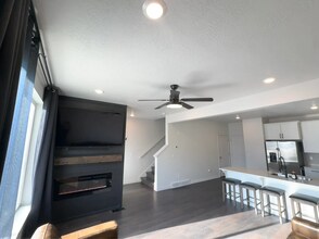 967 W Tiffany Dale Way in Bluffdale, UT - Building Photo - Building Photo