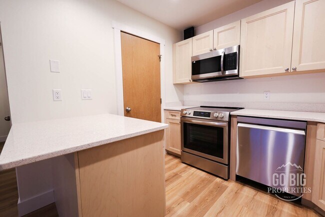 13 Moose Ridge Rd in Big Sky, MT - Building Photo - Building Photo