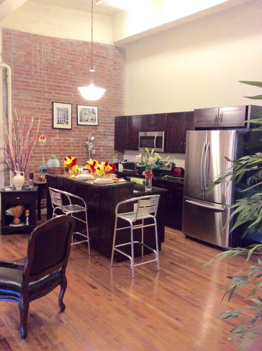 311 W Baltimore St in Baltimore, MD - Building Photo