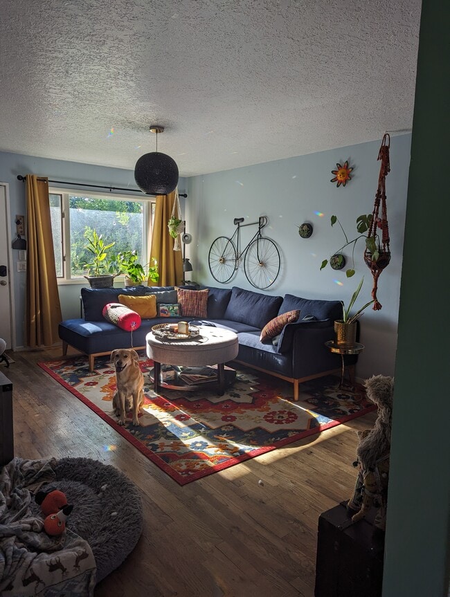 8828 N Hodge Ave in Portland, OR - Foto de edificio - Building Photo