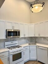 497 Witney Ct in North Brunswick, NJ - Building Photo