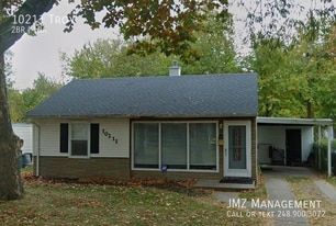 10211 Troy St in Oak Park, MI - Building Photo