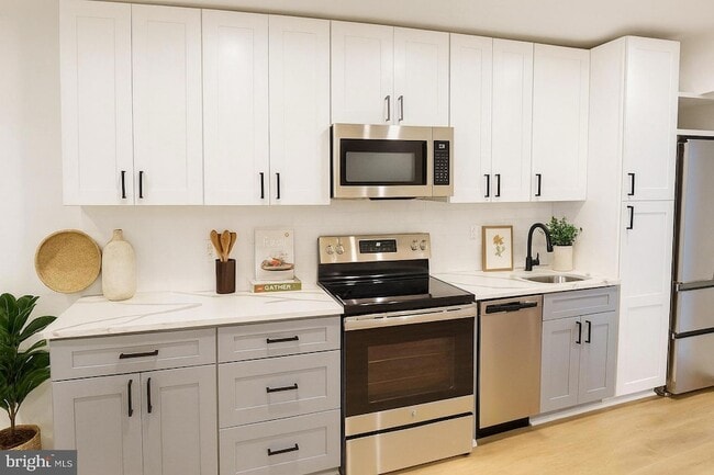 1230 Penn St NE in Washington, DC - Foto de edificio - Building Photo