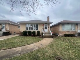 4852 N Greenwood Ave in Norridge, IL - Building Photo