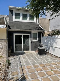 1837 E Sergeant St - 18