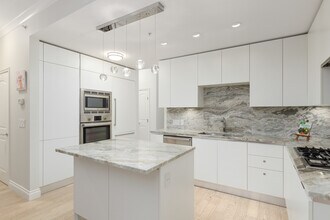 175 Victory Ship Way in North Vancouver, BC - Building Photo - Building Photo