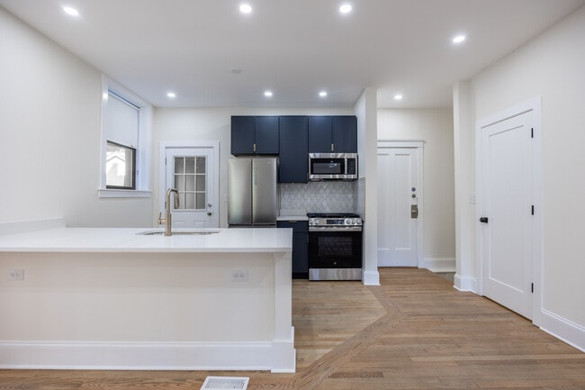 4636 N Hamilton Ave, Unit 1