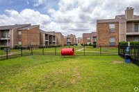 Westwood Village Apartments in Shreveport, LA - Building Photo - Building Photo