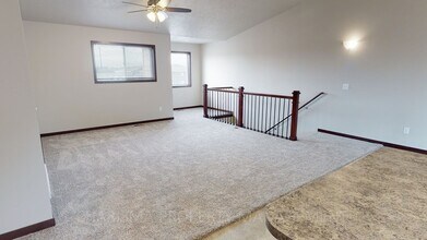 290 Vernon Dr-Unit -290 Vernon Drive #3 in Harrisburg, SD - Building Photo - Building Photo