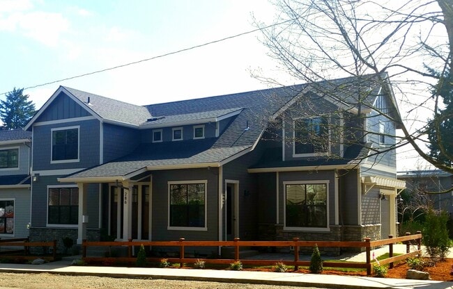 286 D Ave in Lake Oswego, OR - Building Photo - Building Photo