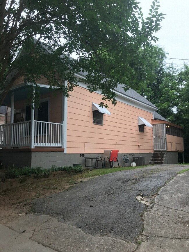 1032 Curran St NW in Atlanta, GA - Building Photo - Building Photo