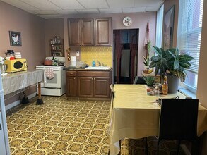 732 S 4th St, Unit #3 in Philadelphia, PA - Building Photo - Building Photo
