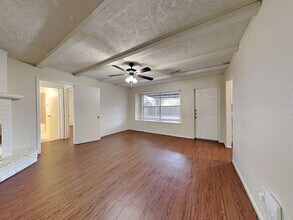 8502 Avington Rd in La Porte, TX - Building Photo - Building Photo