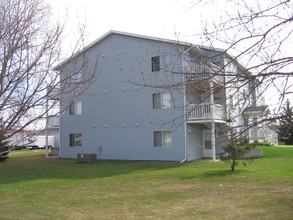 2322 Meadow Ridge Pkwy in West Fargo, ND - Building Photo - Building Photo